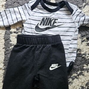 Nike Kids Black Bottoms